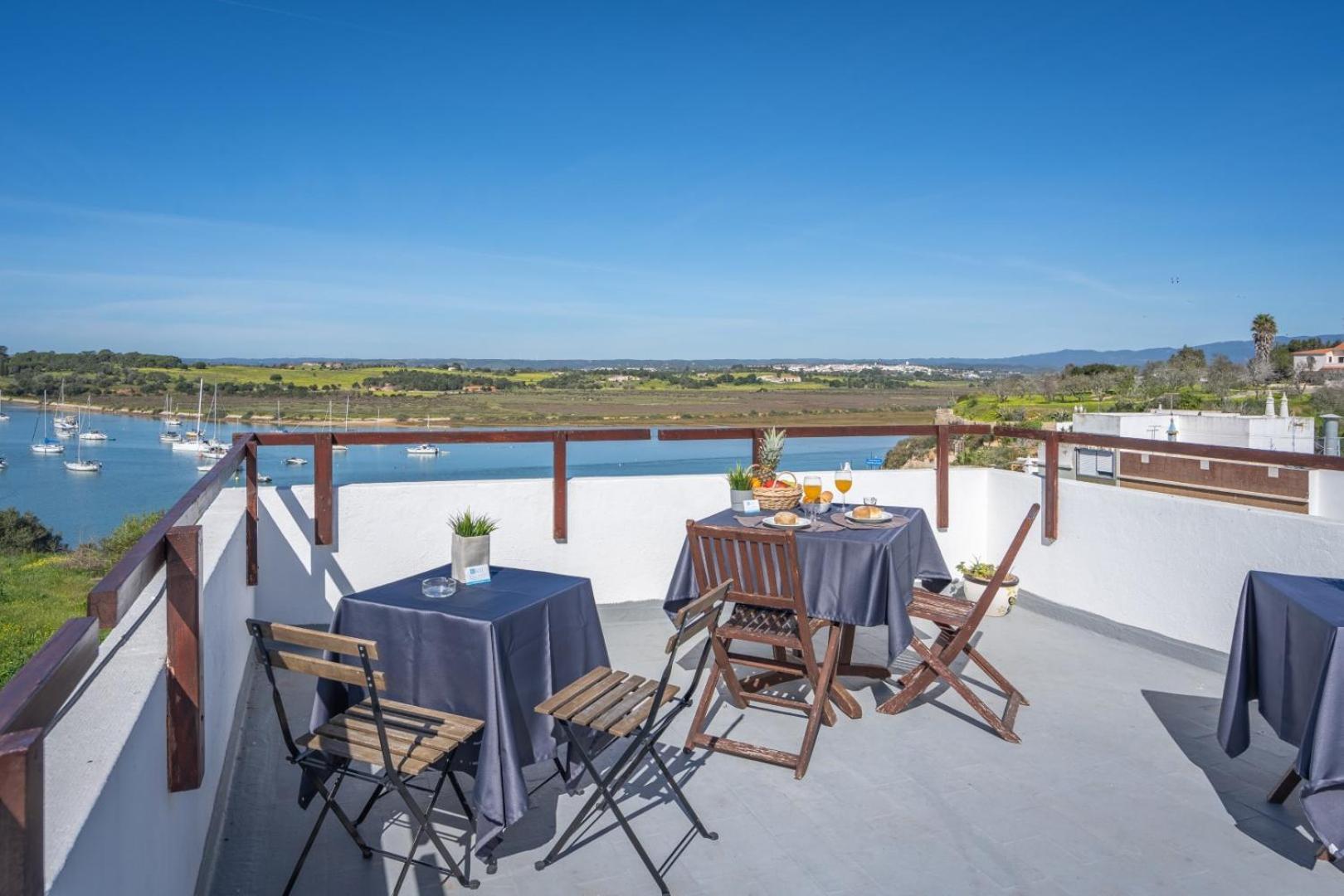 Ria Guest House Alvor Exterior photo